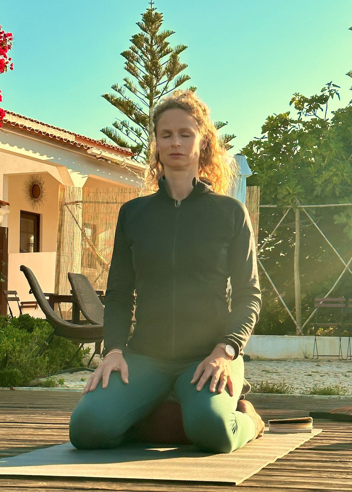 yoga-retreat-portugal-algarve-wolfs-june10-heleen The Heart Retreat | June 10 2023